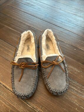UGG Women’s Gray Suede Moccasin Slippers with Tan Leather Bow